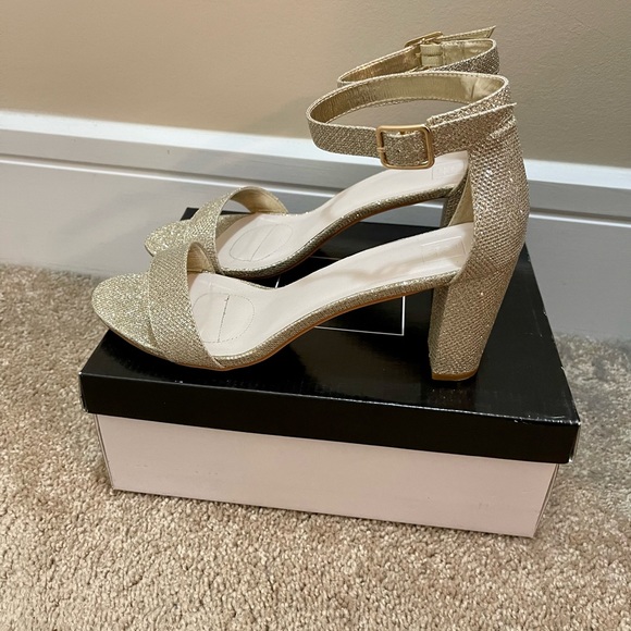 Sparkly Gold DB David’s Bridal Studio Aryaw Block Heel Ankle Strap Dressy Sandal - Picture 2 of 5